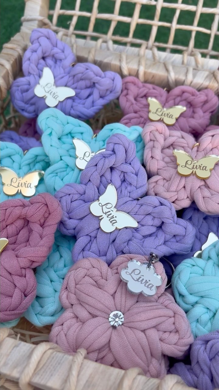 Flores artesanais em crochê